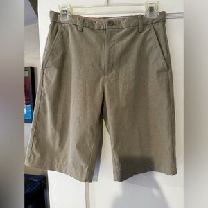 Vineyard Vines shorts